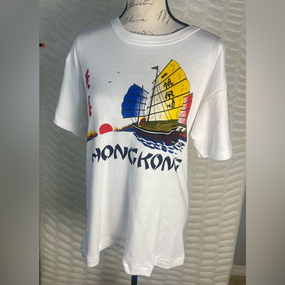 XL Vintage 90's Hong Kong Tourists T-Shirt‎ Boat Ocean Colorful